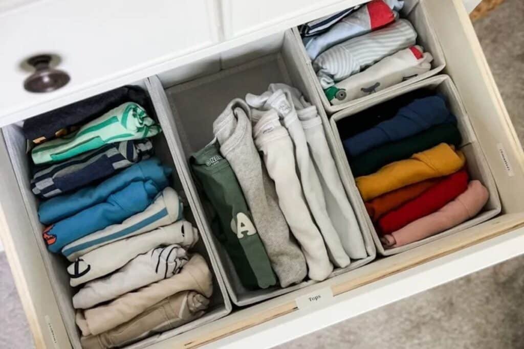 closet organization tips